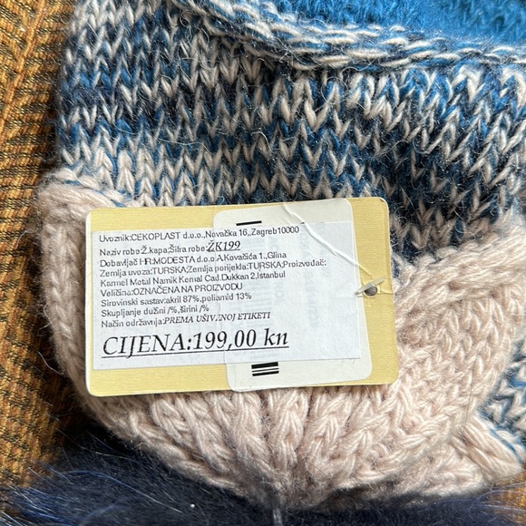 NWT WINTER CAP UNISEX MADE BY GROPPA - Picture 8 of 8